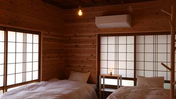 Down comforters, free WiFi, bed sheets