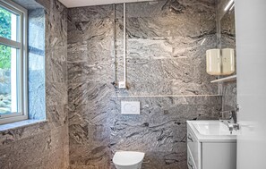 Shower - Gorgeous apartment in Södra Sandby (Södra Sandby)