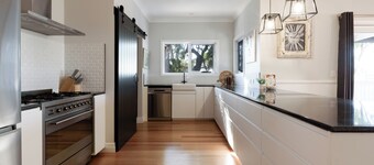 Elegant Beauty Point Home with WiFi & Fireplace