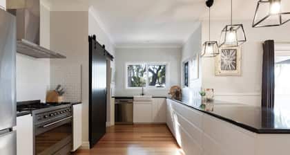 Elegant Beauty Point Home with WiFi & Fireplace