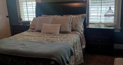 Charming studio in fabulous Jefferson