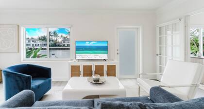 Boca Waterfront Getaway - Pool, Hot Tub, Gym & Views