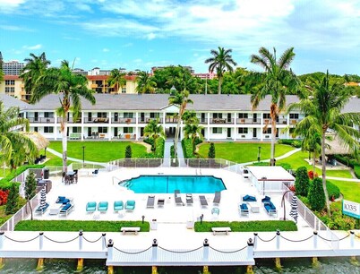 Boca Waterfront Getaway - Pool, Hot Tub, Gym & Views