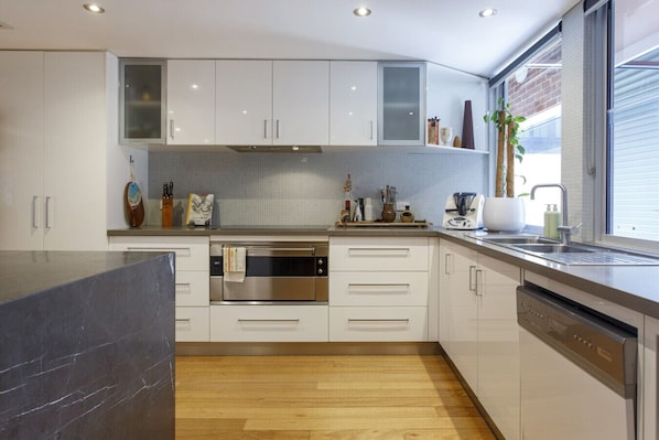 Fridge, microwave, oven, stovetop
