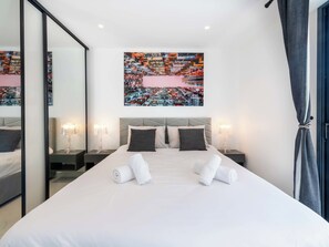 1 habitación, tabla de planchar con plancha, wifi y ropa de cama 