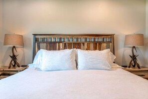 3 habitaciones, escritorio, wifi gratis y ropa de cama 