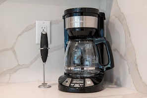 Kaffe og/eller kaffemaskin