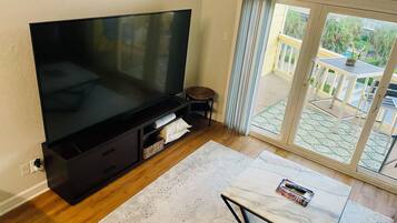 Smart TV y monitor de computadora