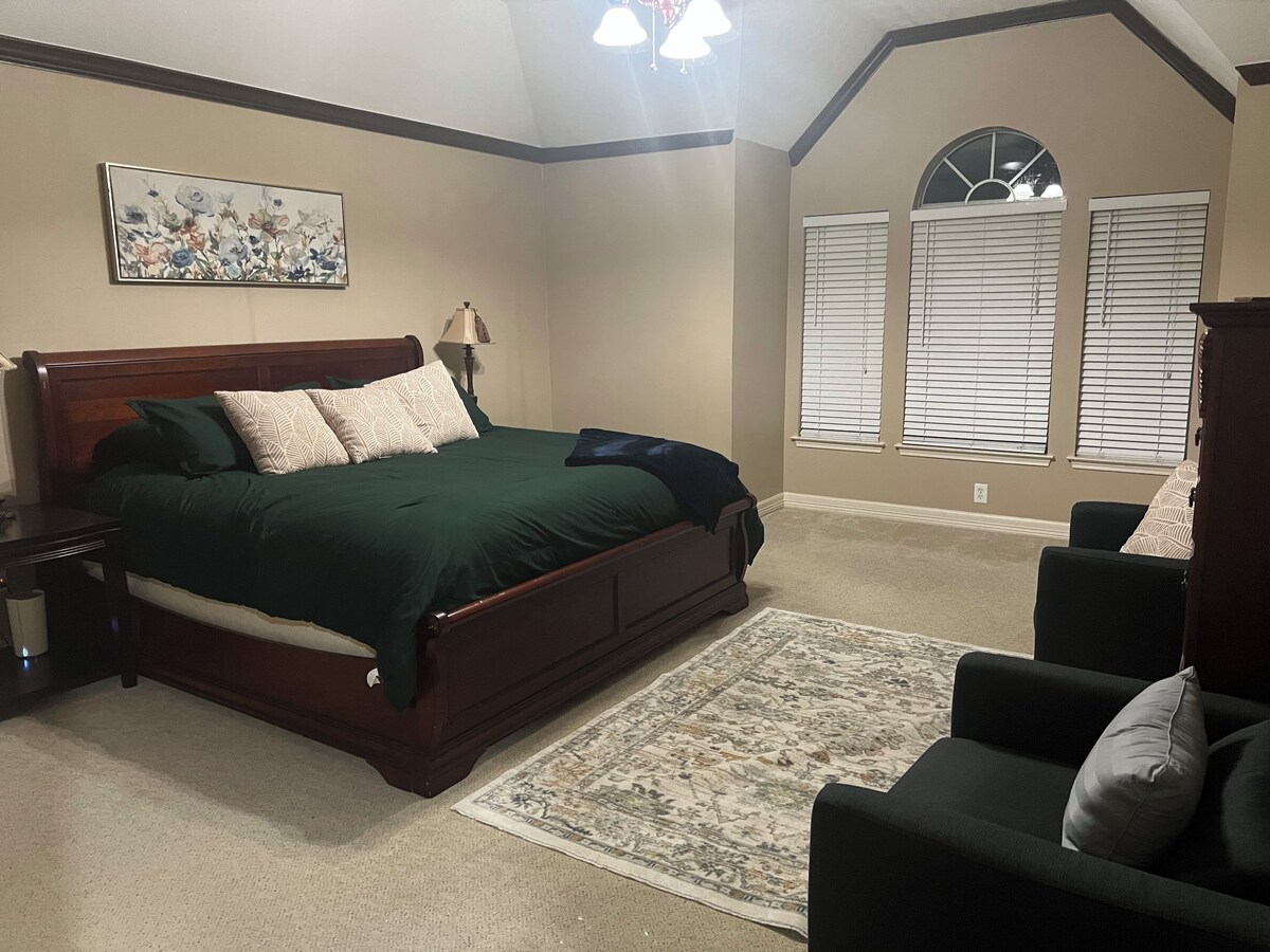 Photo 13 of Family Retreat in Houston, Pool & Spa Sleeps 15 Oasis, Relax & Reconnect Style
