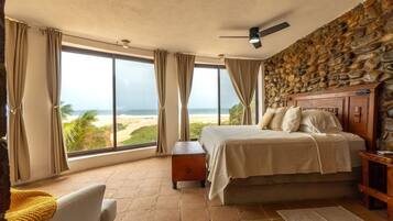 Chalet | Egyptian cotton sheets, premium bedding, memory foam beds, in-room safe