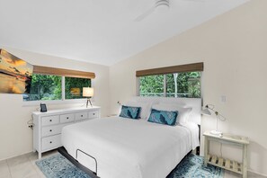 3 makuuhuonetta, työpöytä, silitysrauta/-lauta, ilmainen Wi-Fi