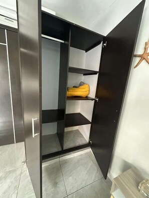 Chambre Confort | Bureau, espace de travail pour ordinateur portable, Wi-Fi gratuit