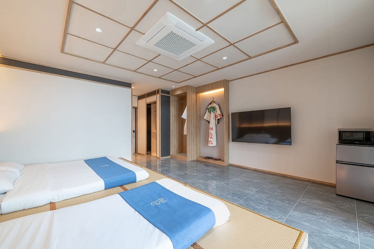 Deluxe Family Twin B