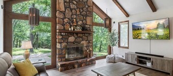 17 Lakefront Acres, Private Dock, Firepit, Pool Table, Kayaks, Fishing