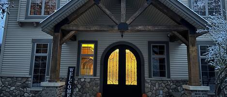 تفاصيل الفندق من الخارج