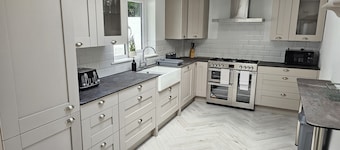 The Old Forge – Countryside 4-bed home near Bath, the Cotswolds and Stonehenge