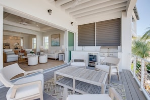 Luxe huis, uitzicht op zee | Balkon