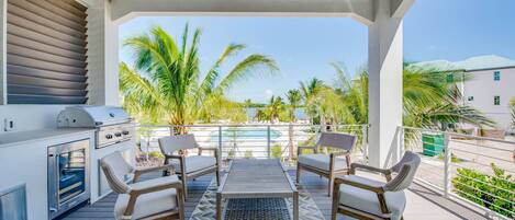 Luxury House, Sea View | Balcony