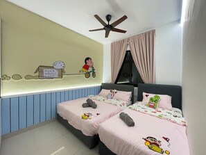 2 bedrooms, iron/ironing board, WiFi, bed sheets
