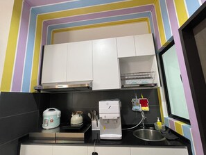 Fridge, microwave, stovetop, highchair