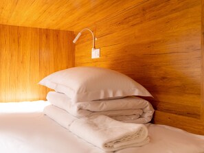 Elite Shared Dormitory | Free WiFi