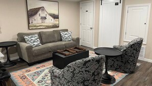 Living area - Gated Hill Country Escape: 1 Gb Internet & Seclusion (Spicewood)