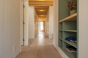 Chalet, 4 Bedrooms | Free WiFi