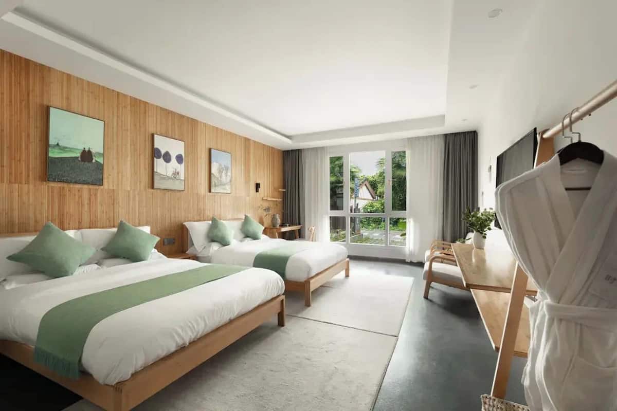 Elite Twin Room, Garden View | Desk, laptop workspace, soundproofing, iron/ironing board