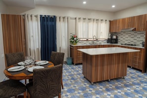 Family Villa, 2 Bedrooms, Garden View | Private kitchen - Airport Ace Villas (Nadi)