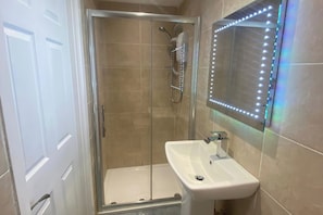 Shower, towels