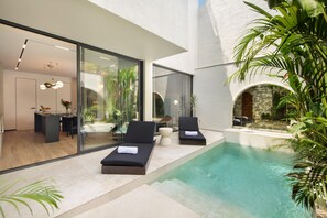 Three-Bedroom Villa White 1 | Private pool