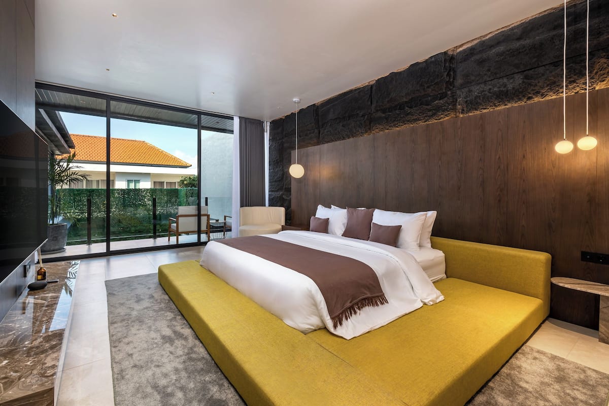 Vila luxo, 3 quartos, vista para a piscina | Cofres nos quartos, ferros/tábuas de passar roupa, Wi-Fi de cortesia