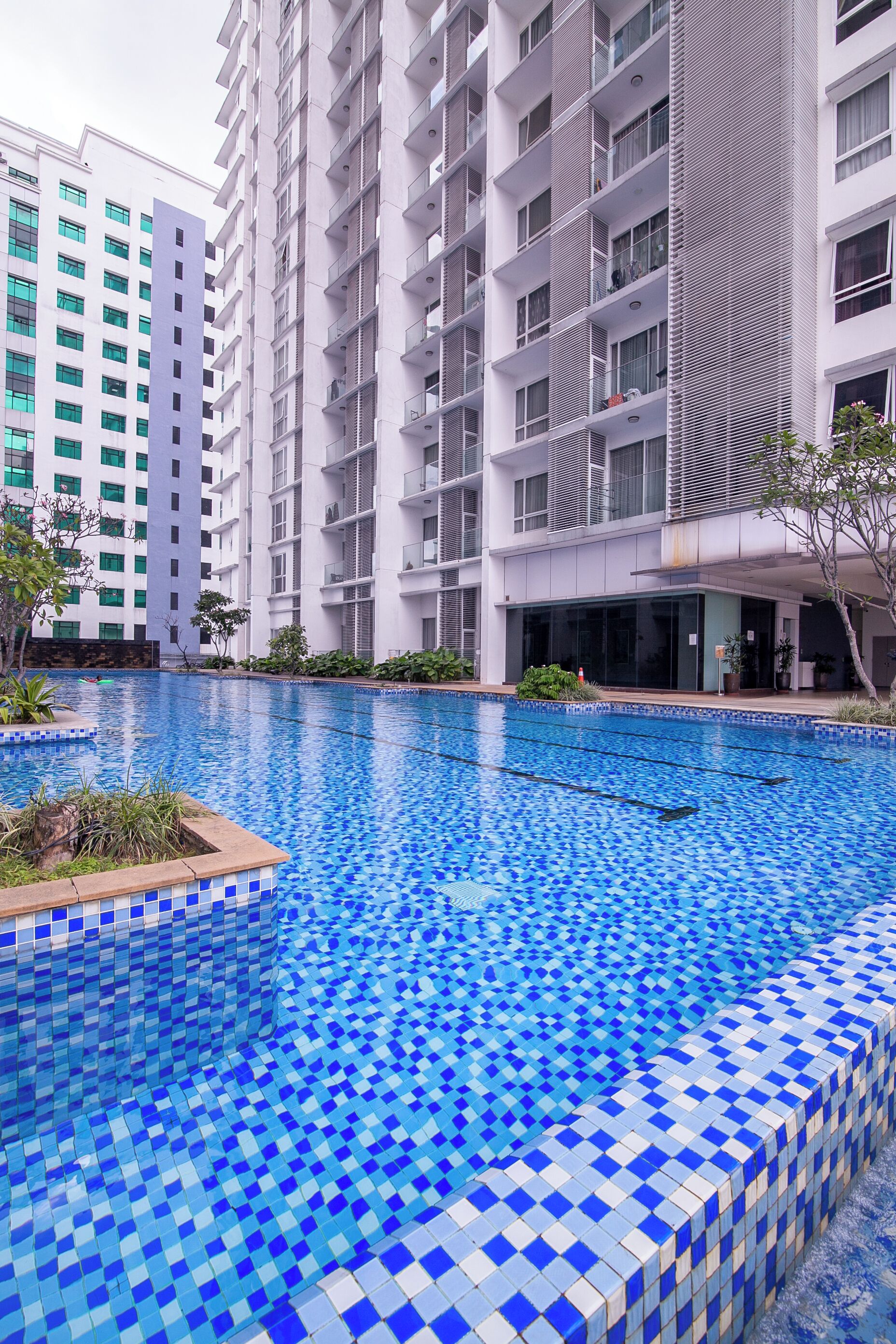 Kolam renang terbuka 