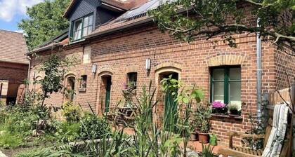 Spacious vacation apartment near Cottbus, Spreewald and Lusatian Lakeland