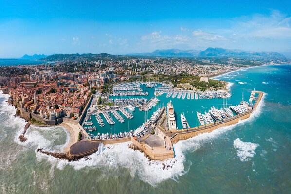 Marina