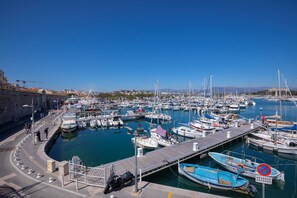 Marina