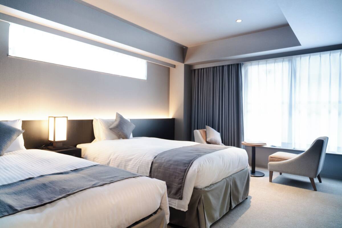 Signature Double or Twin Room | In-room safe, iron/ironing board, free WiFi