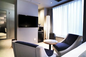 Habitación ejecutiva doble | Caja fuerte, tabla de planchar con plancha, wifi gratis