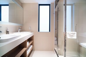 Free toiletries, hair dryer, slippers, electronic bidet - KIORI Collection Shinmachi (Kyoto)