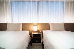 In-room safe, free WiFi, bed sheets