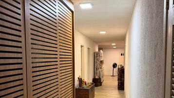 Basic Villa | Interior