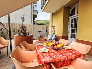 Outdoor dining - Tra Collina e Mare by Interhome (Imperia)