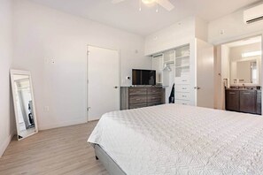 1 chambre, fer et planche à repasser, Wi-Fi gratuit, draps fournis