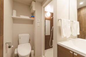 Hair dryer, towels