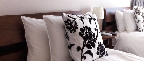 1 chambre, bureau, accès Internet, draps fournis