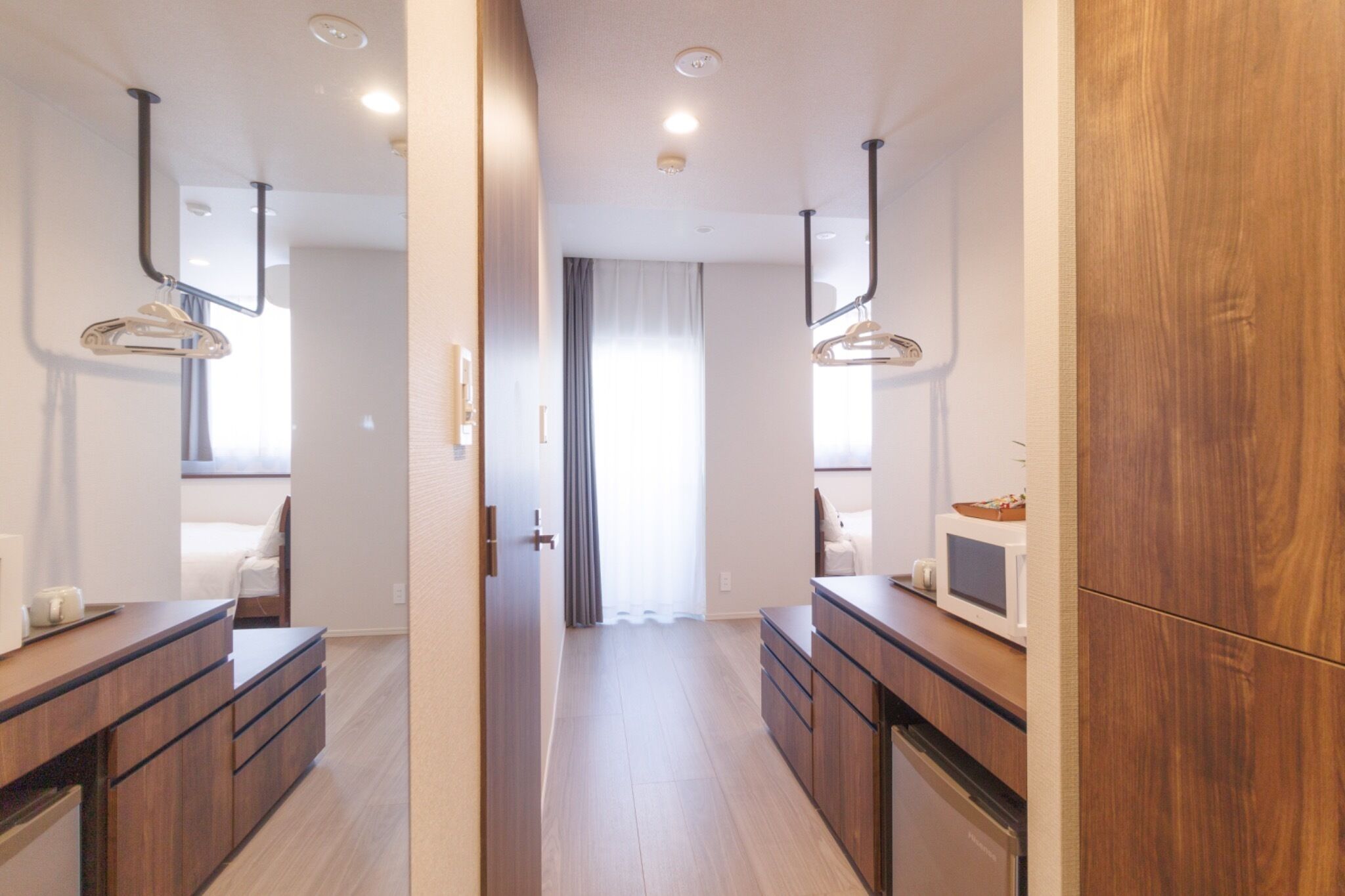 1 bedroom, desk, Internet, bed sheets