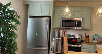 Charming Quiet 1-bedroom 1 bath ADU with AC, WiFi in Savannah