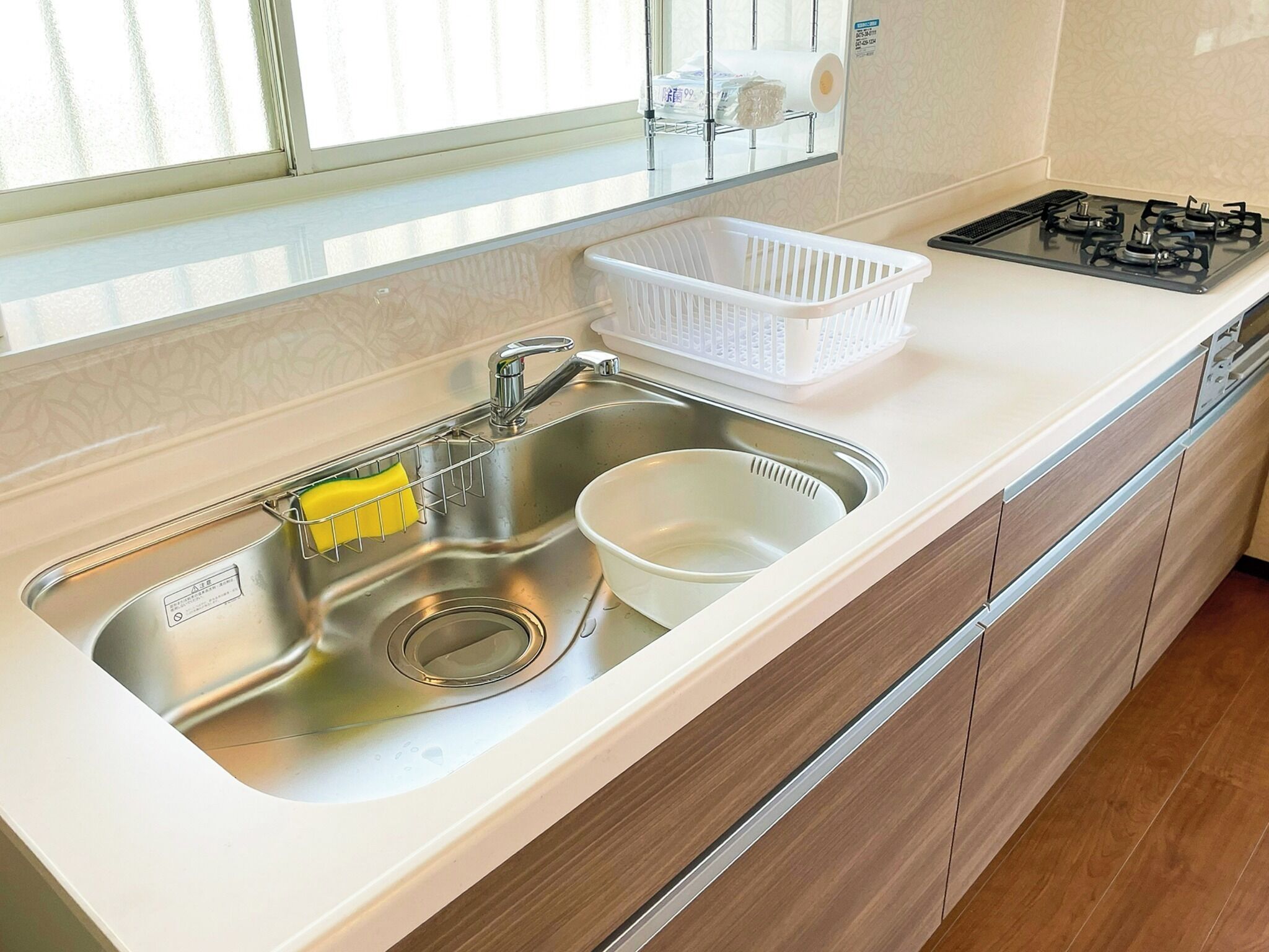 冰箱、微波炉、炉灶、烤面包机