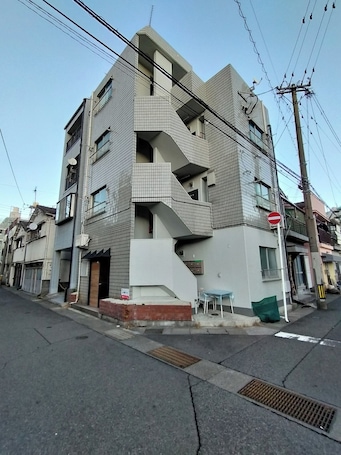 Exterior. Affordable and clean laundry available free WIFI free parking 1K 201 / Kagoshima Kagoshima