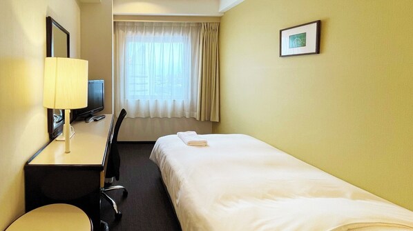 1 bedroom, desk, free WiFi, bed sheets